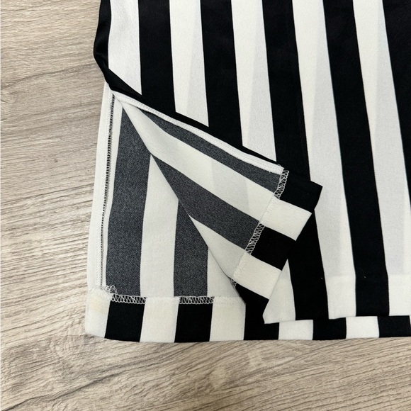 Gabrielle Union X New York & Company Wide-leg Black and White Stripes Pant - Picture 6 of 14